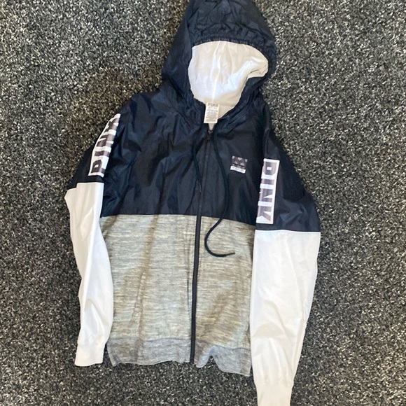 Full zip pink windbreaker jacket - Picture 1 of 7